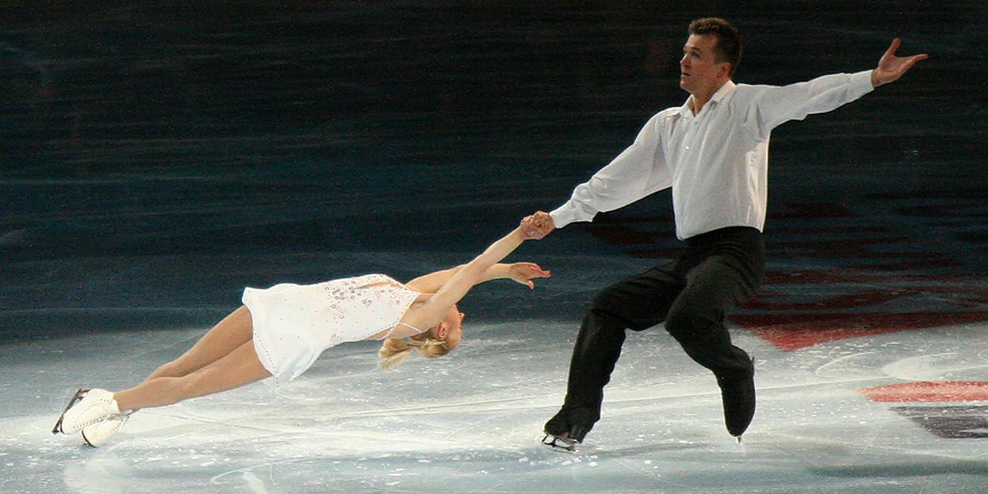 Dorota Zagórska i Mariusz Siudek wykonują spiralę śmierci podczas Skate America 2006